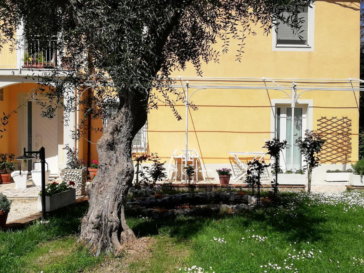 シローロ La Ginestra Bed & Breakfast エクステリア 写真